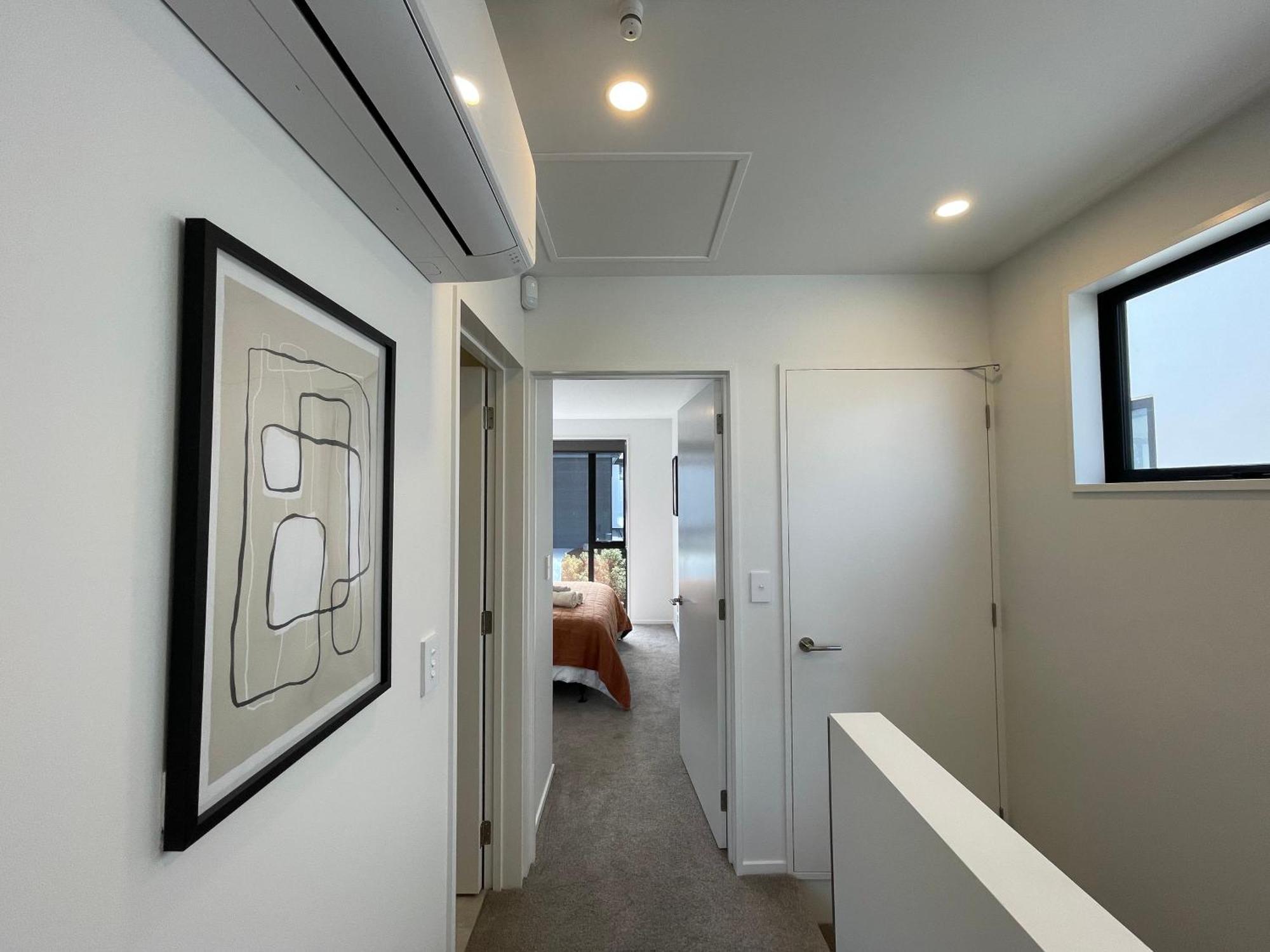 Luxury 2 Bedroom Townhouse Opposite Merivale Mall Крайстчърч Екстериор снимка